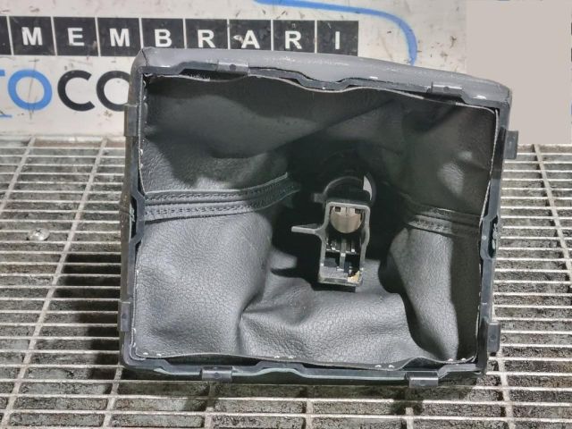 bontott LAND ROVER DISCOVERY SPORT Váltószoknya