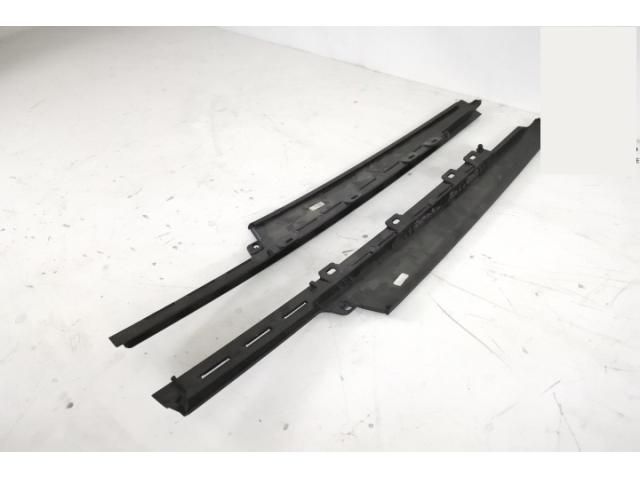 bontott LAND ROVER DISCOVERY V Bal B Oszlop Burkolat