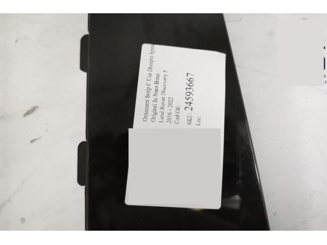 bontott LAND ROVER DISCOVERY V Bal C Oszlop Burkolat