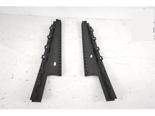 bontott LAND ROVER DISCOVERY V Bal C Oszlop Burkolat