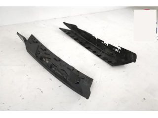 bontott LAND ROVER DISCOVERY V Bal D Oszlop Burkolat