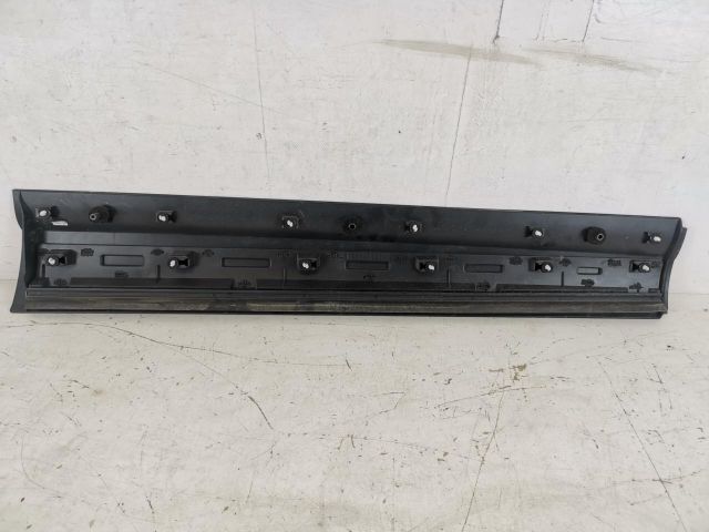 bontott LAND ROVER DISCOVERY V Bal első Ajtó Díszléc