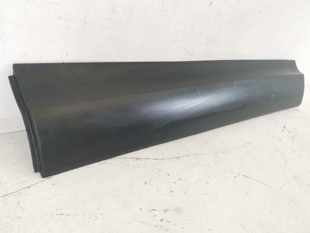 bontott LAND ROVER DISCOVERY V Bal első Ajtó Díszléc