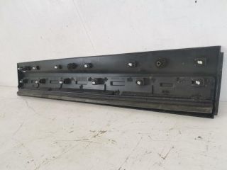 bontott LAND ROVER DISCOVERY V Bal első Ajtó Díszléc