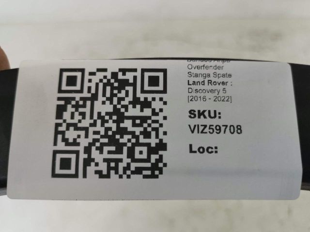 bontott LAND ROVER DISCOVERY V Bal hátsó Sárvédő Díszléc