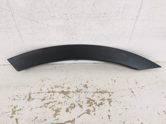 bontott LAND ROVER DISCOVERY V Bal hátsó Sárvédő Díszléc