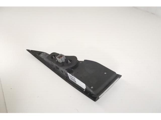 bontott LAND ROVER DISCOVERY V Bal Külső Hátsó Lámpa