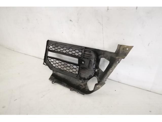 bontott LAND ROVER DISCOVERY V Első Lökhárító Alsó Tálca