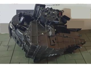 bontott LAND ROVER DISCOVERY V Fűtőmotor (Klímás)