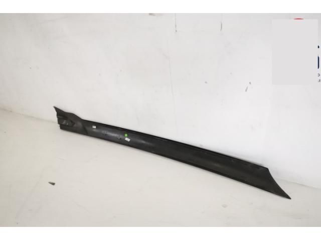 bontott LAND ROVER DISCOVERY V Jobb A Oszlop Burkolat