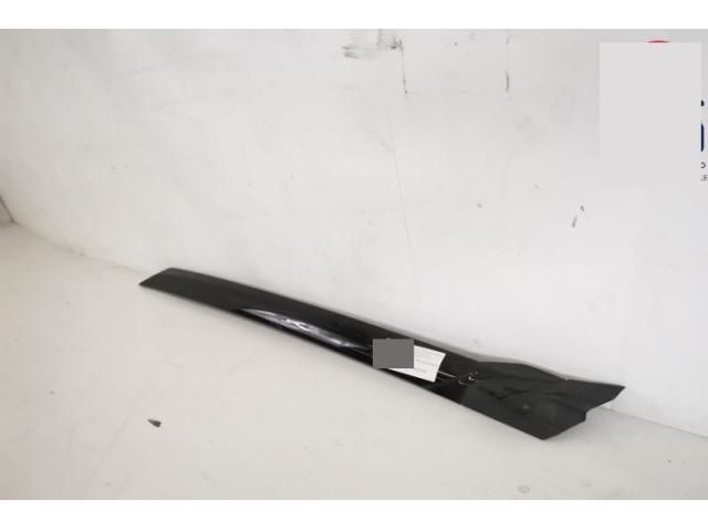 bontott LAND ROVER DISCOVERY V Jobb A Oszlop Burkolat