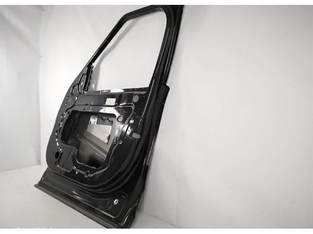 bontott LAND ROVER DISCOVERY V Jobb első Ajtó (Részeivel)