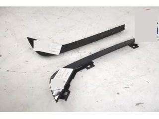 bontott LAND ROVER DISCOVERY V Jobb hátsó Ablak Díszléc