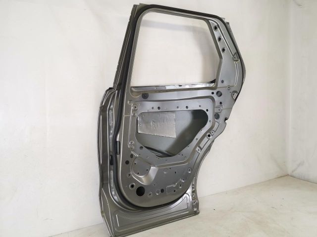 bontott LAND ROVER DISCOVERY V Jobb hátsó Ajtó (Üres lemez)