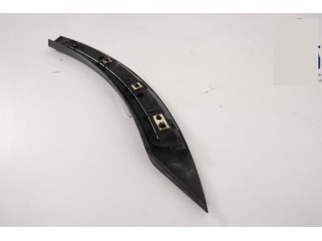 bontott LAND ROVER DISCOVERY V Jobb hátsó Sárvédő Díszléc