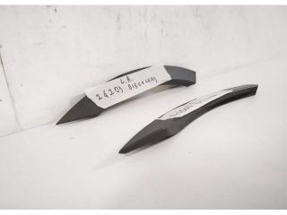 bontott LAND ROVER DISCOVERY V Jobb hátsó Sárvédő Díszléc