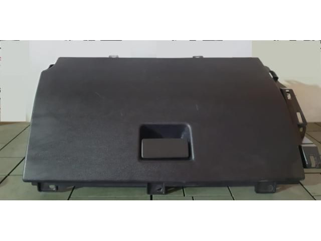 bontott LAND ROVER DISCOVERY V Kesztyűtartó