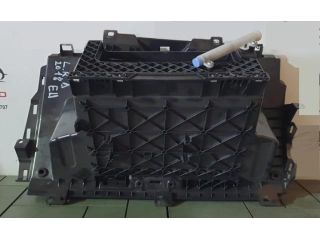 bontott LAND ROVER DISCOVERY V Kesztyűtartó