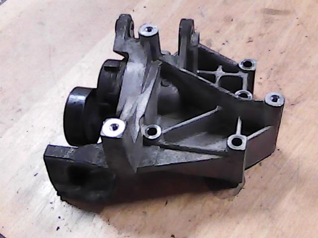 bontott LAND ROVER FREELANDER Szíjfeszítő Görgő