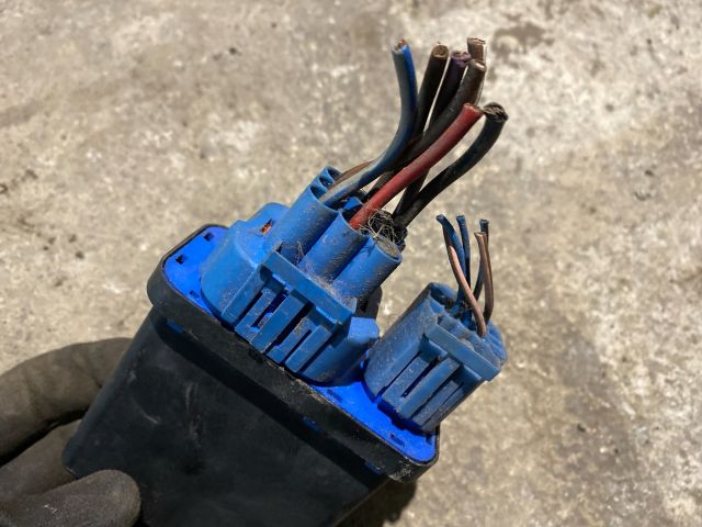 bontott LAND ROVER FREELANDER Hűtőventilátor Relé