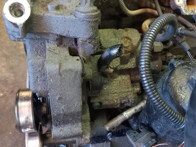 bontott LAND ROVER FREELANDER Motor (Fűzött blokk hengerfejjel)