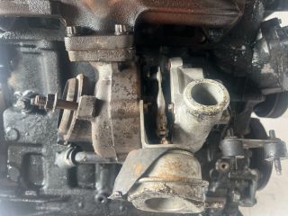 bontott LAND ROVER FREELANDER Motor (Fűzött blokk hengerfejjel)