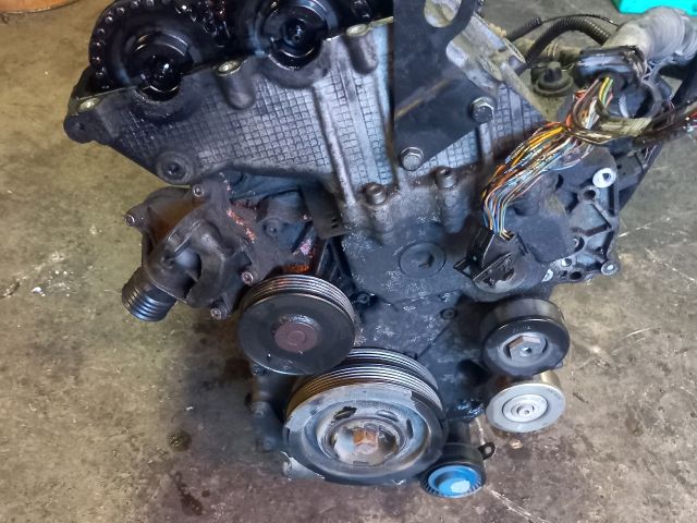 bontott LAND ROVER FREELANDER Motor (Fűzött blokk hengerfejjel)