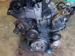 bontott LAND ROVER FREELANDER Motor (Fűzött blokk hengerfejjel)