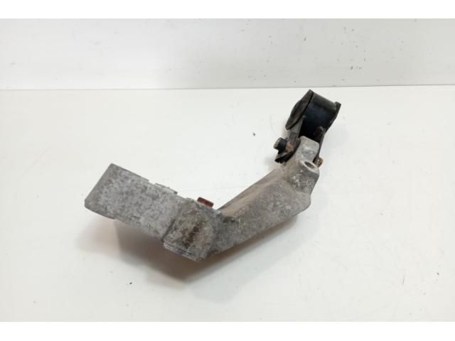 bontott LAND ROVER FREELANDER Motor Tartó Bak (Pozíciófüggetlen)