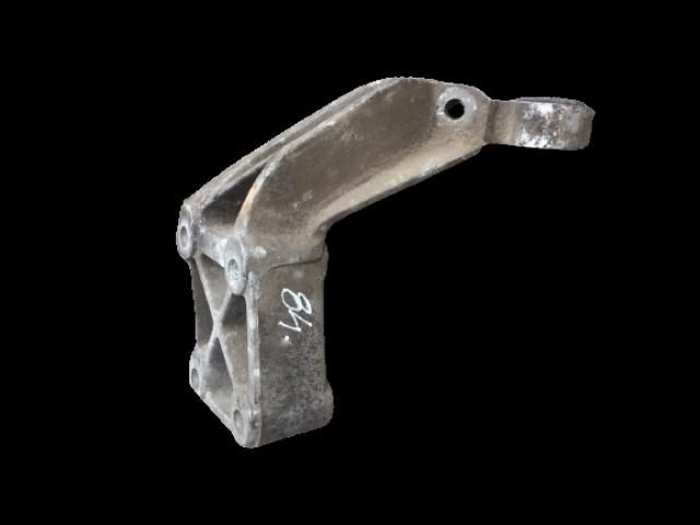 bontott LAND ROVER FREELANDER Motor Tartó Bak (Pozíciófüggetlen)