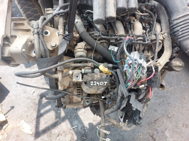bontott LAND ROVER FREELANDER Komplett Motor (Segédberendezésekkel)