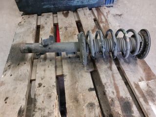 bontott LAND ROVER FREELANDER Bal első Gólyaláb (Lengécsillapító, Rugó)