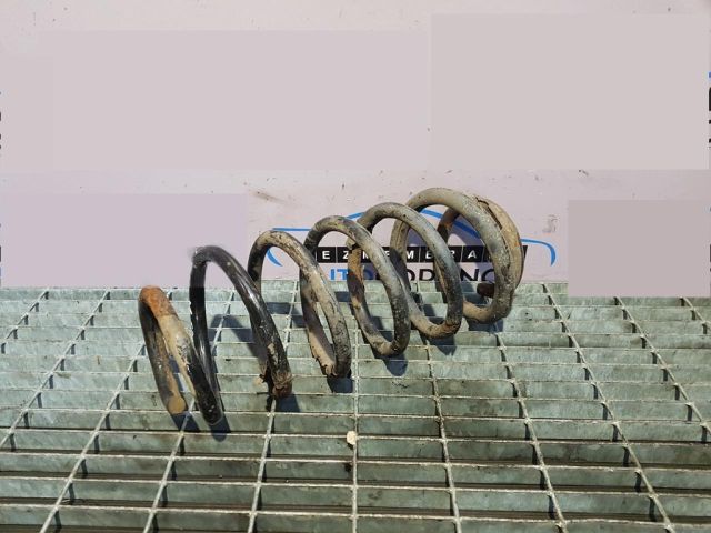 bontott LAND ROVER FREELANDER Hátsó Rugó