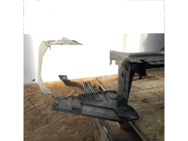 bontott LAND ROVER FREELANDER Homlokfal (Üres lemez)