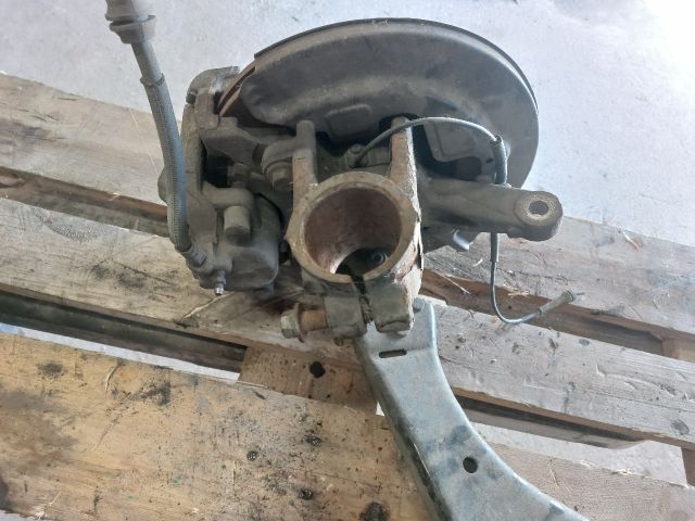 bontott LAND ROVER FREELANDER Jobb első Csonkállvány Kerékaggyal