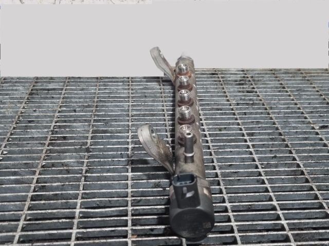 bontott LAND ROVER FREELANDER Közösnyomócső