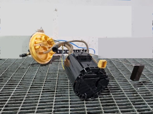 bontott LAND ROVER FREELANDER Üzemanyag Szivattyú