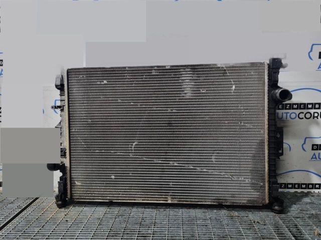bontott LAND ROVER FREELANDER Vízhűtő Radiátor (Klímás)