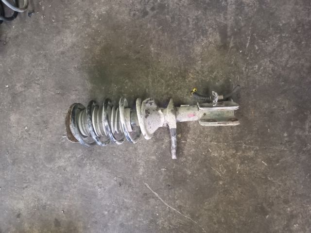 bontott LAND ROVER FREELANDER Jobb első Gólyaláb (Lengécsillapító, Rugó)