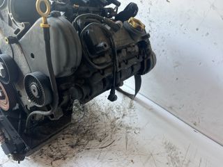 bontott LAND ROVER FREELANDER Motor (Fűzött blokk hengerfejjel)