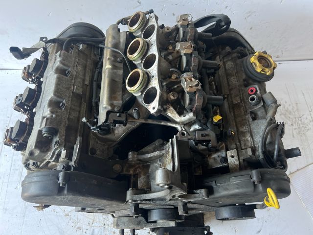 bontott LAND ROVER FREELANDER Motor (Fűzött blokk hengerfejjel)