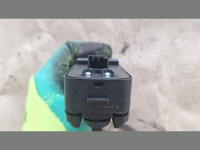 bontott LAND ROVER FREELANDER Ablakemelő Kapcsoló Négyes / Kettes