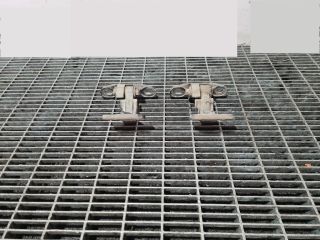 bontott LAND ROVER FREELANDER Ajtó Zsanér (Pozíciófüggetlen)