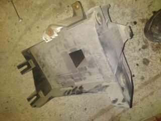 bontott LAND ROVER FREELANDER Akkumulátor Tartó