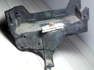 bontott LAND ROVER FREELANDER Akkumulátor Tartó