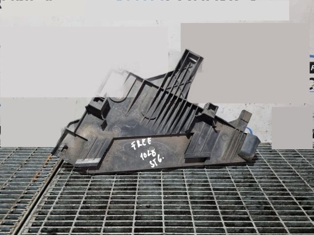 bontott LAND ROVER FREELANDER Bal Fényszóró Tartó