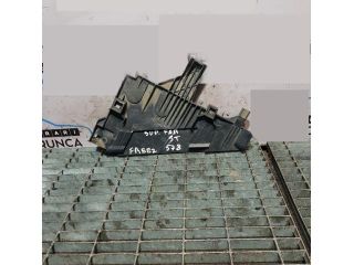 bontott LAND ROVER FREELANDER Bal Fényszóró Tartó