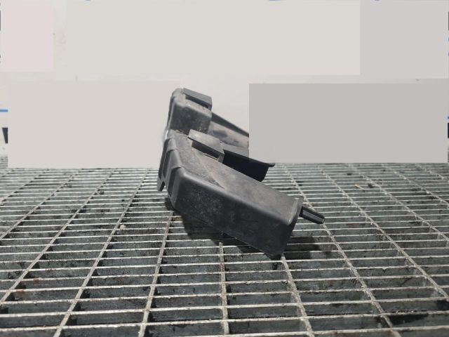 bontott LAND ROVER FREELANDER Bal Fényszóró Tartó