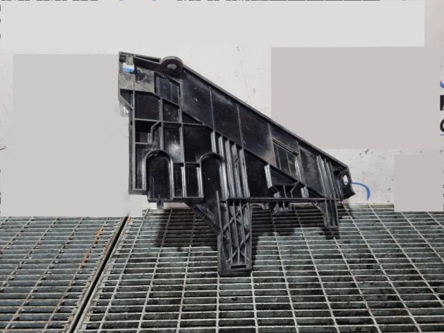 bontott LAND ROVER FREELANDER Bal Fényszóró Tartó