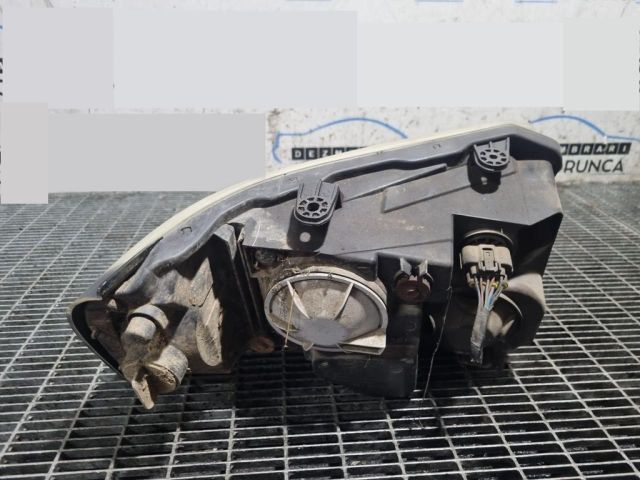 bontott LAND ROVER FREELANDER Bal Fényszóró